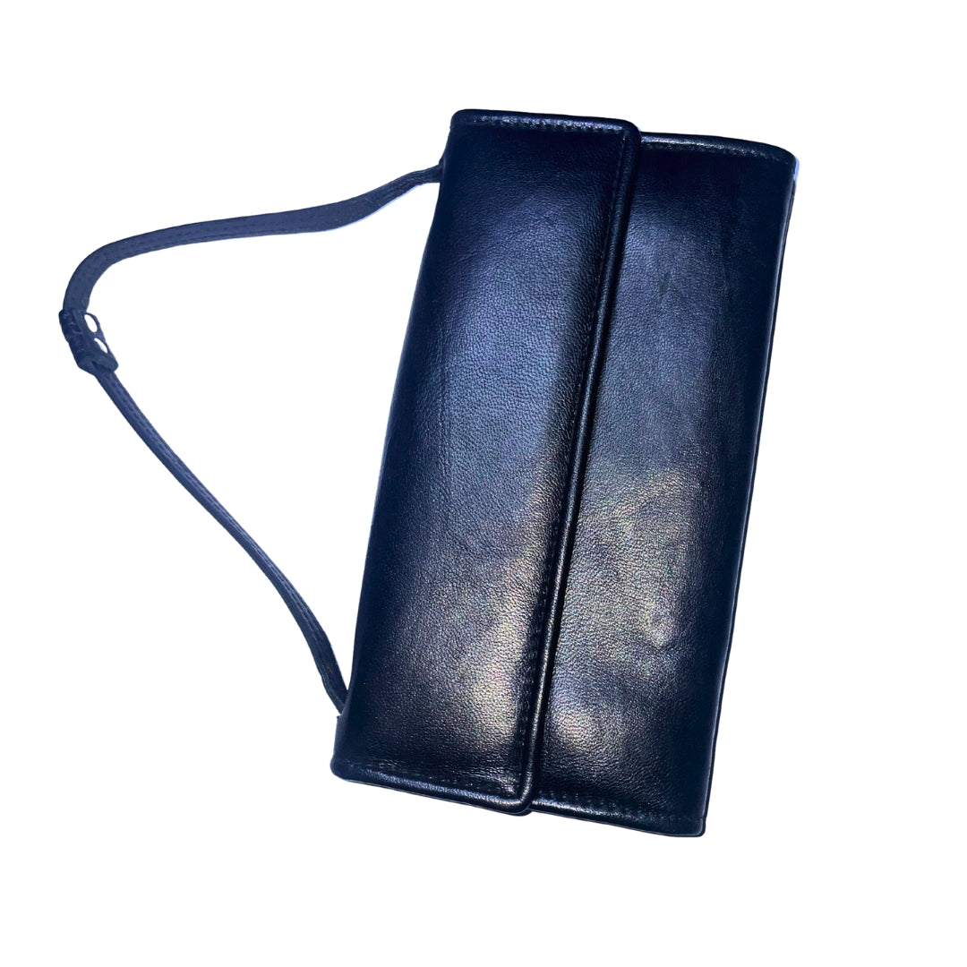 Handcrafted Leather Travel Wallet | Classic black